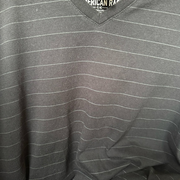 1630. Men’s American Rag Black Striped V-Neck T-Shirt – Size XL - Picture 4 of 4